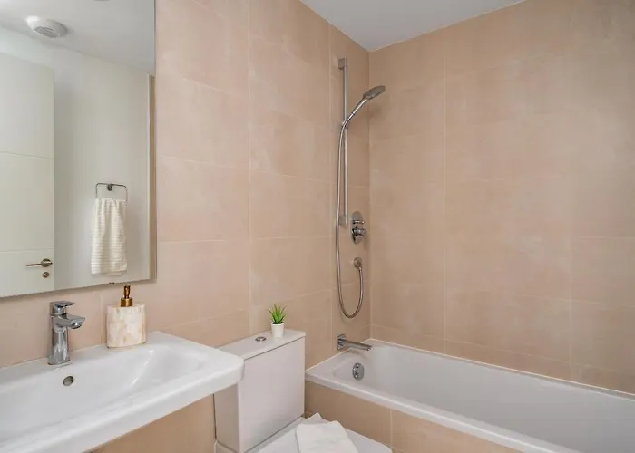 Apartment Middel Views By Costarentals - Ref 64 *