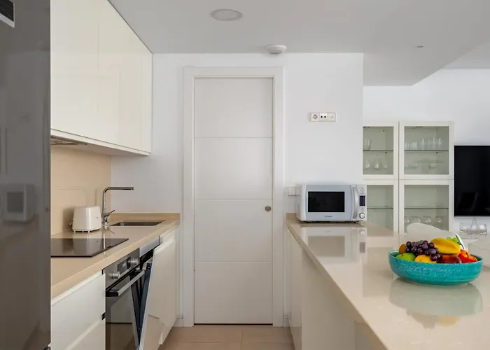 Middel Views By Costarentals - Ref 64 Apartment